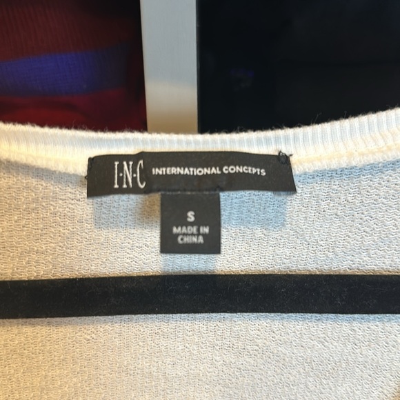 INC International Concepts white/pink/purple tie dye long sleeve V neck size S - Picture 2 of 3